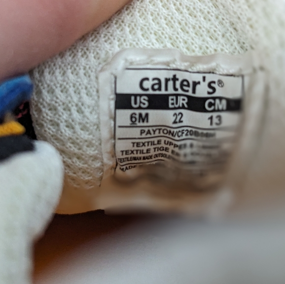 NEVER WORN Carters Toddler Size 6 shoe - Picture 6 of 6
